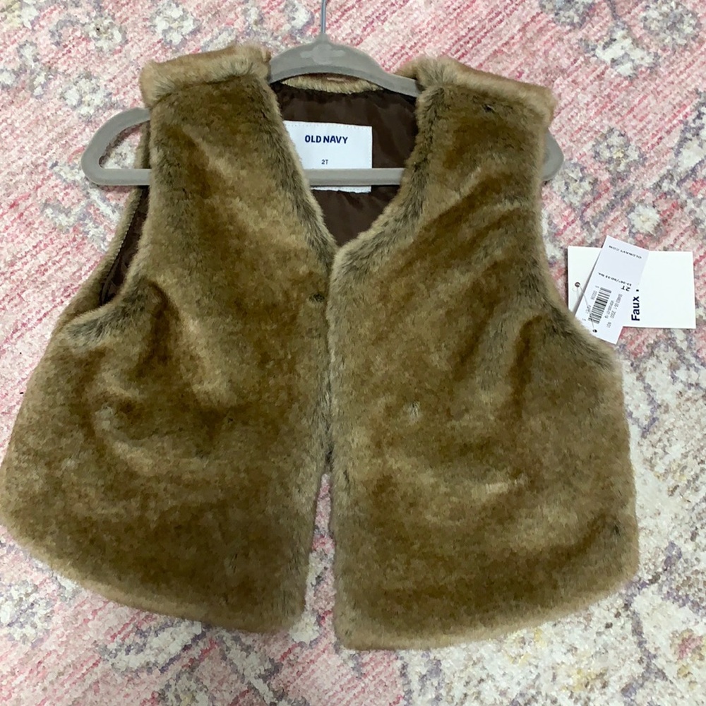 Perfect fall faux fur vest for toddler!